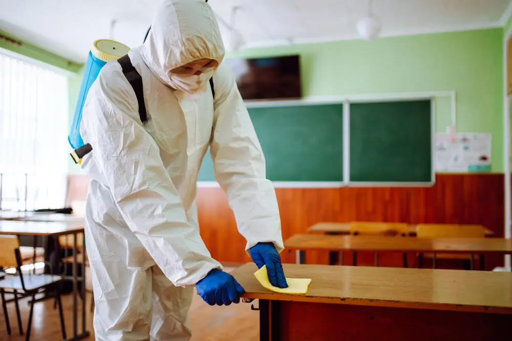 Dedetização em escolas no Rio de Janeiro: protocolos para ambientes municipais, estaduais e federais